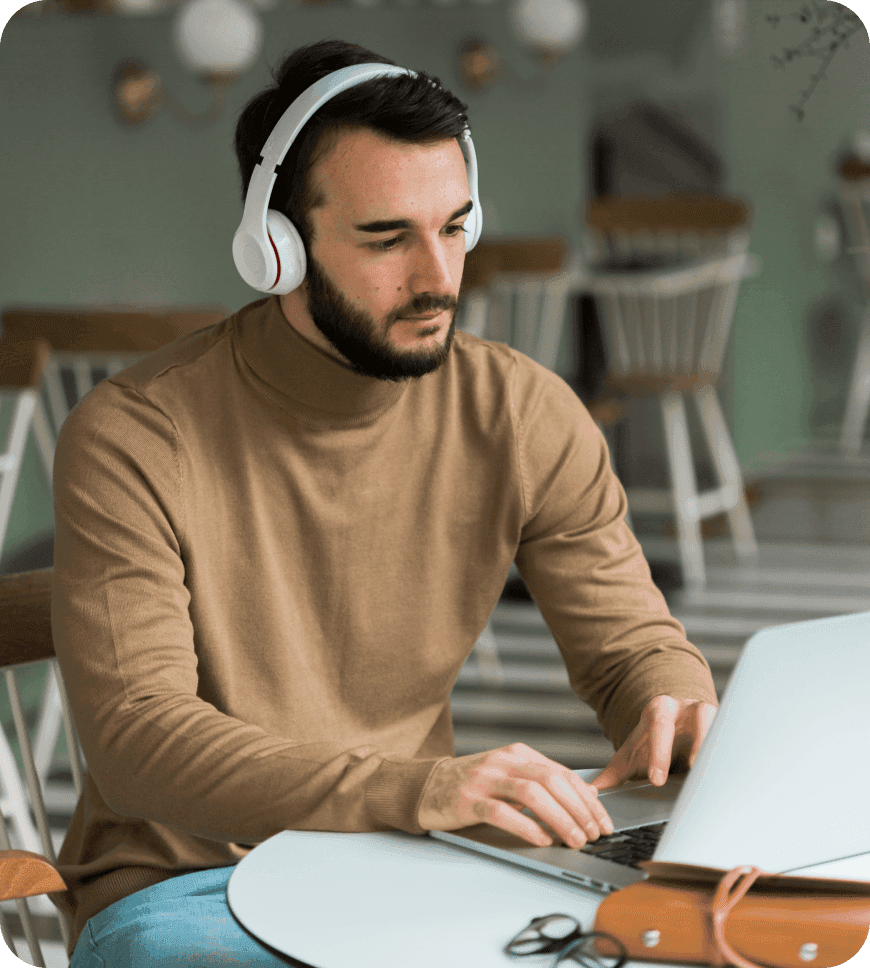 Moneco app interface showing freelancer dashboard